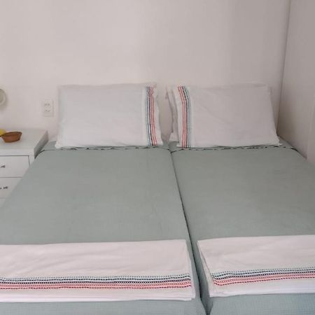 Apartamento Em Copacabana - Rua Bolivar - 2 Quartos - Excelente Localizacao Rio de Janeiro Ngoại thất bức ảnh
