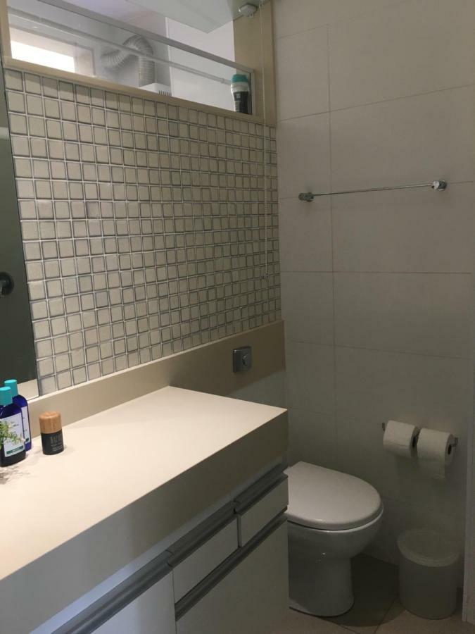 Apartamento Em Copacabana - Rua Bolivar - 2 Quartos - Excelente Localizacao Rio de Janeiro Ngoại thất bức ảnh