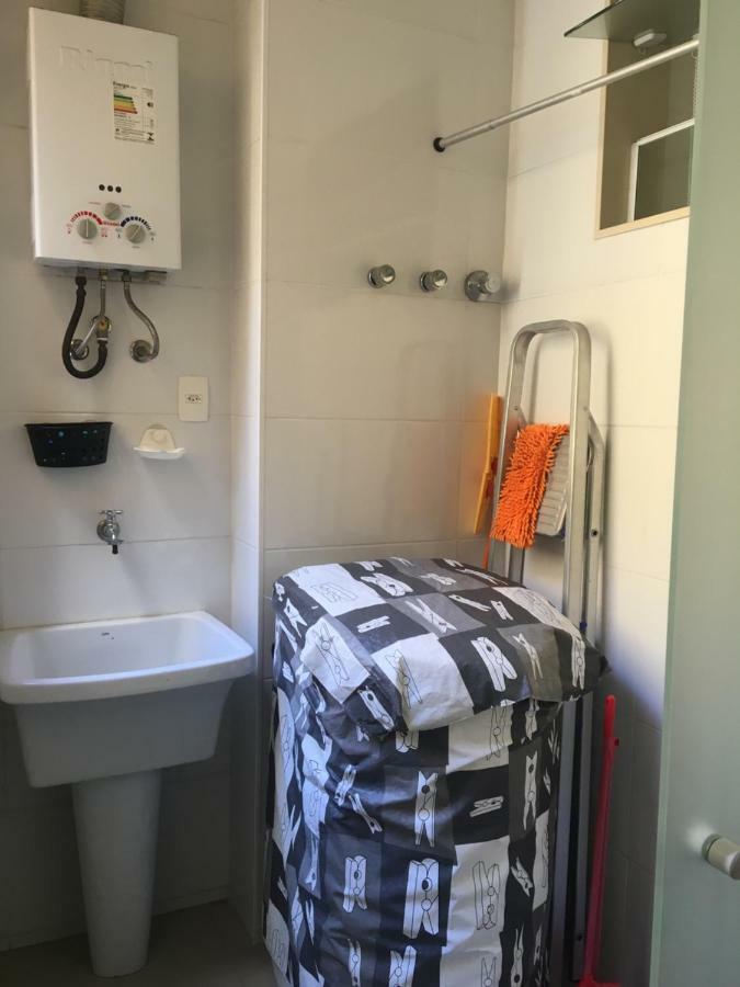 Apartamento Em Copacabana - Rua Bolivar - 2 Quartos - Excelente Localizacao Rio de Janeiro Ngoại thất bức ảnh