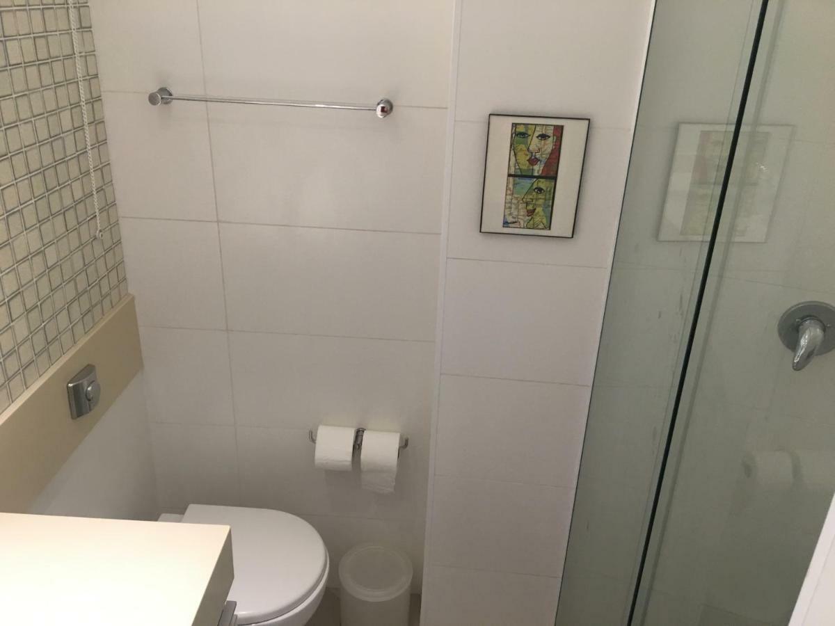 Apartamento Em Copacabana - Rua Bolivar - 2 Quartos - Excelente Localizacao Rio de Janeiro Ngoại thất bức ảnh